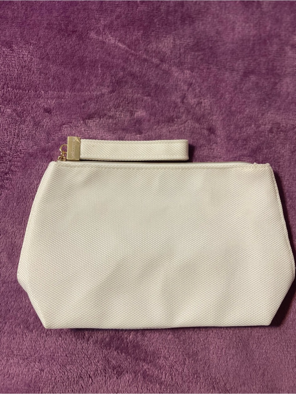 ellos White Cosmetic Wristlet with Gold Hardware